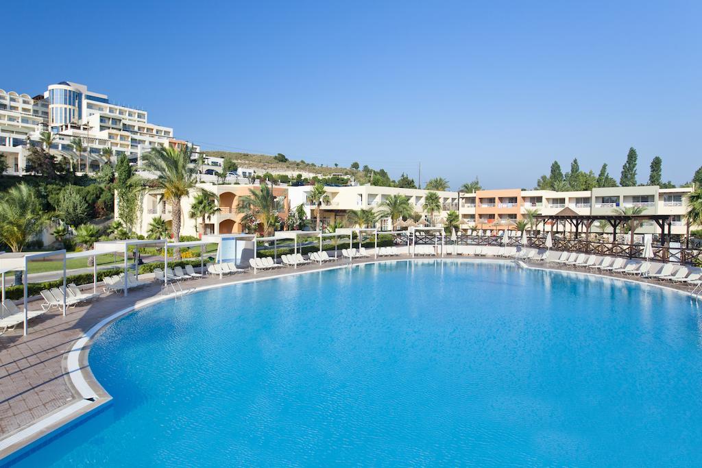 Kipriotis Maris Suites Псалиди Екстериор снимка