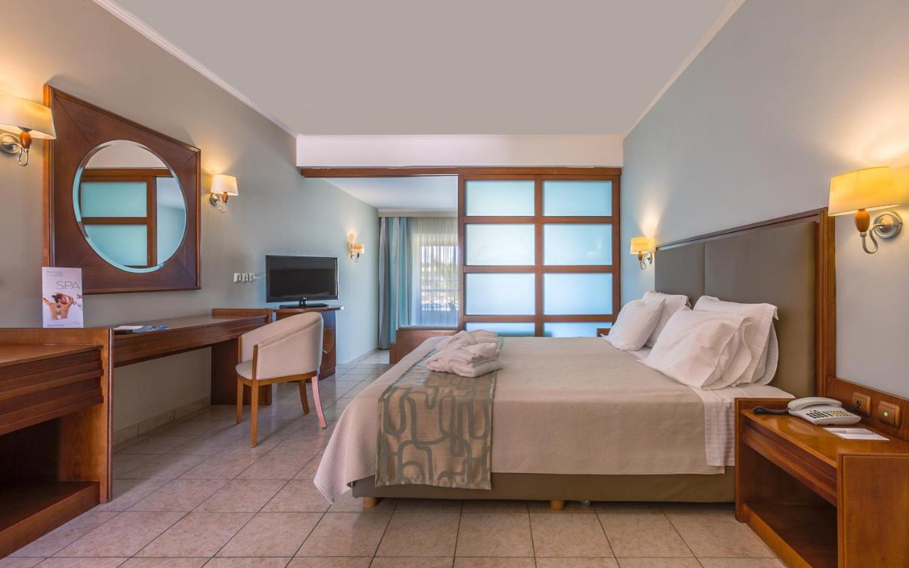 Kipriotis Maris Suites Псалиди Екстериор снимка